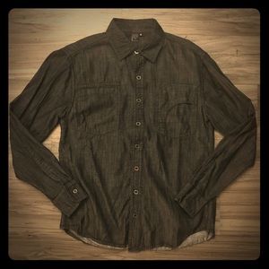 Men’s chambray shirt